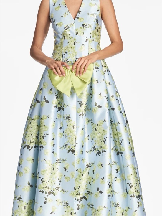 Sachin + Babi Dresses & Skirts - NWT Sachin + Babi Brooke Floral Gown